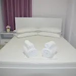 Szálloda E Bardhe Butique Saranda