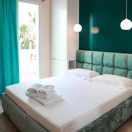 E Bardhe Butique Sarandë