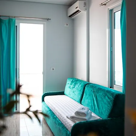 E Bardhe Butique Sarandë