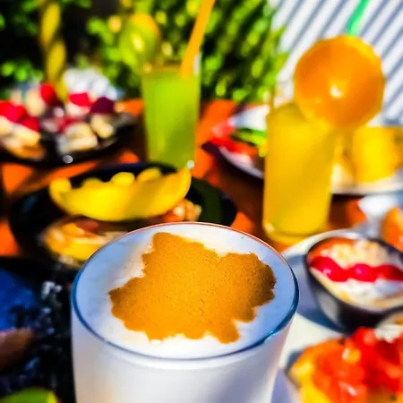 E Bardhe Butique Hotel Sarandë
