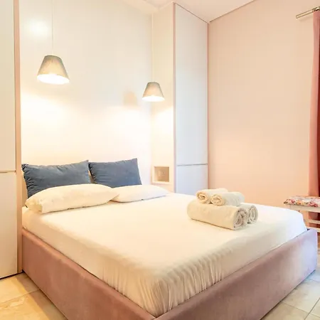 E Bardhe Butique Hotel Sarandë