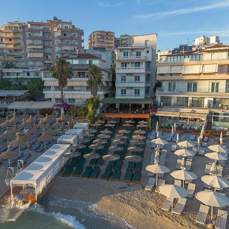 E Bardhe * Sarandë
