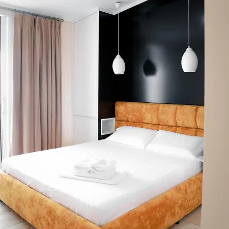 Hotel E Bardhe Butique *