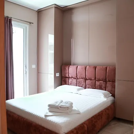 Hotel E Bardhe