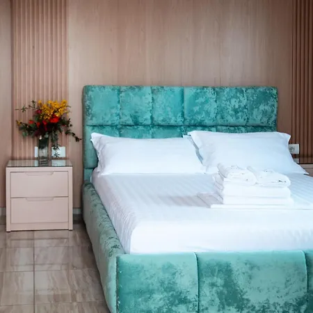 Hotel E Bardhe