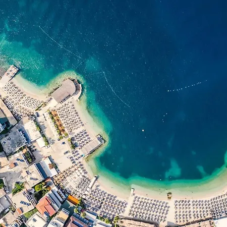 Hotel E Bardhe Butique *